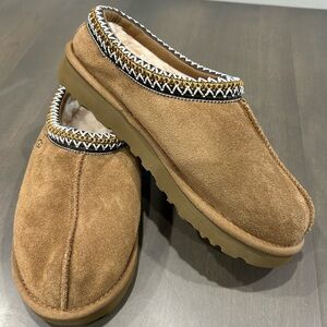 Ugg NEW tazz slippers